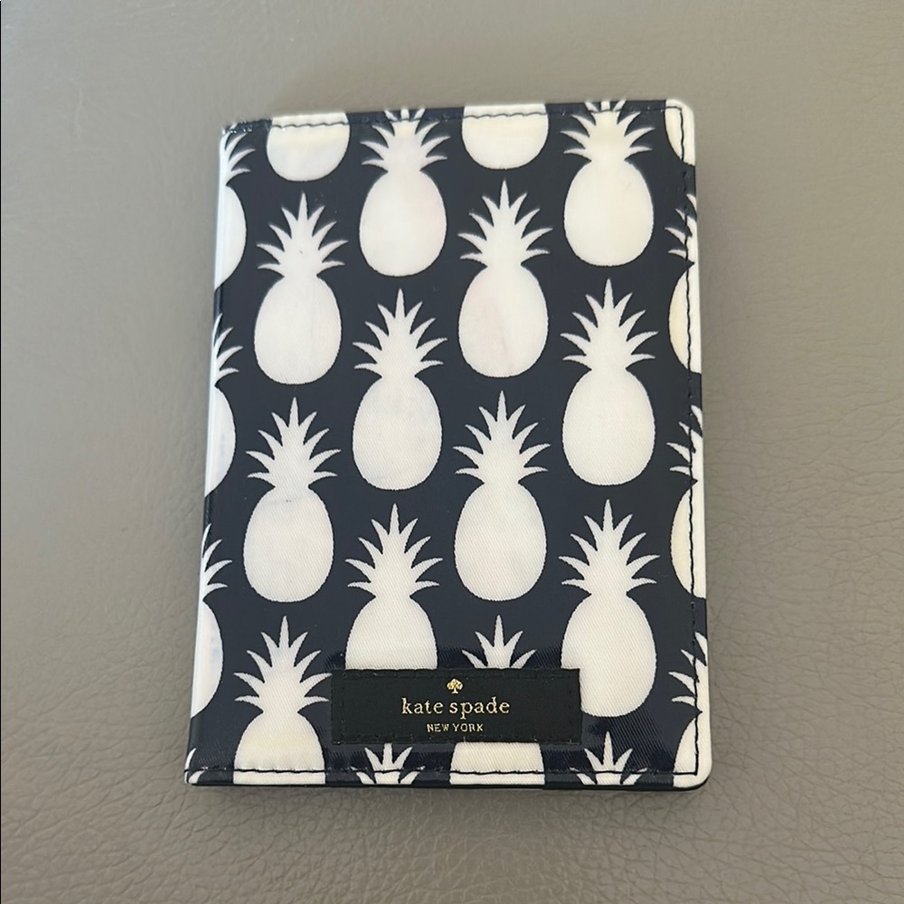 Kate Spade Black and White Pineapple Cover